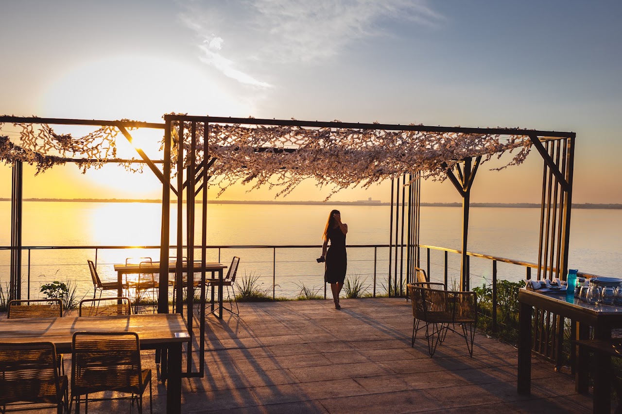 Fotografía de boda exclusiva al atardecer por Gerald Desmons