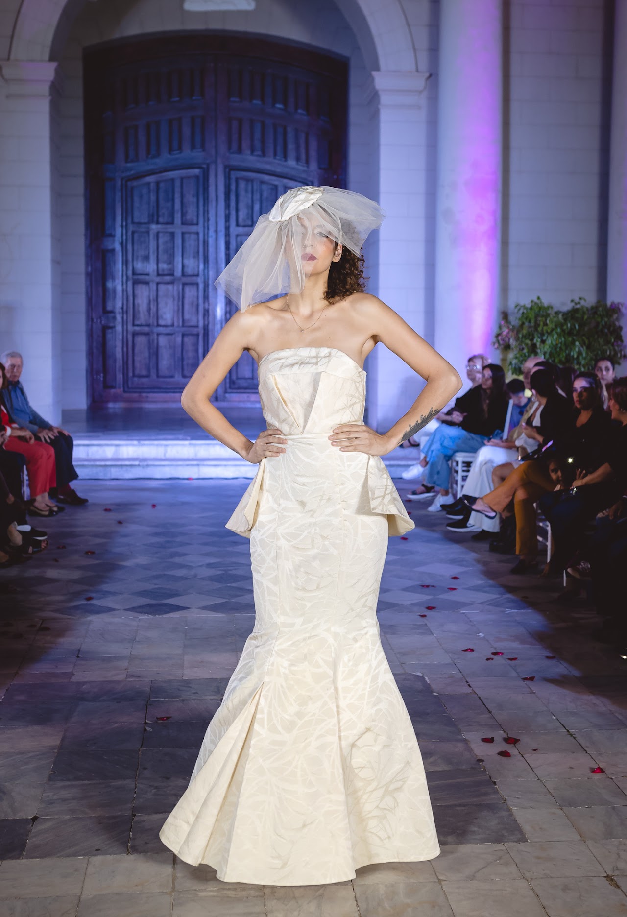 Quinceañeras Inolvidables en Corrientes con bengalas y vestido de gala